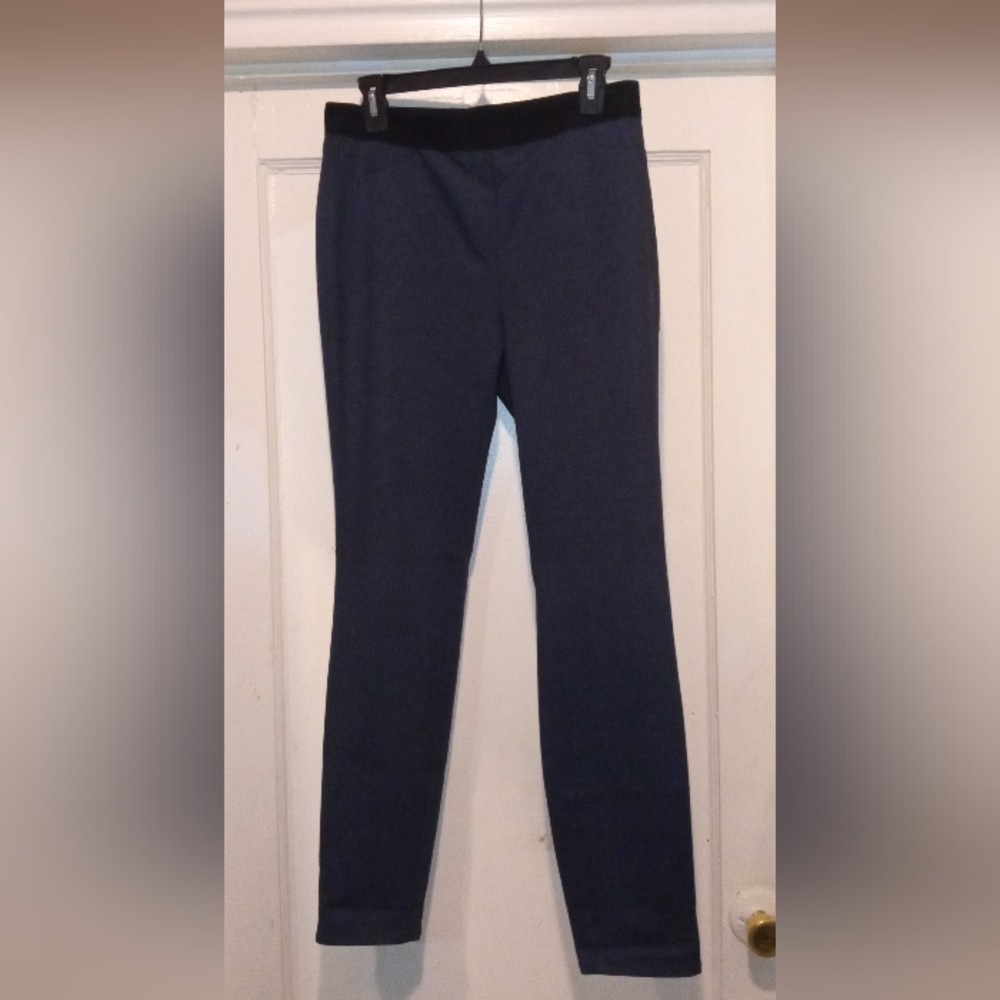 "T. TAHARI" SLACKS